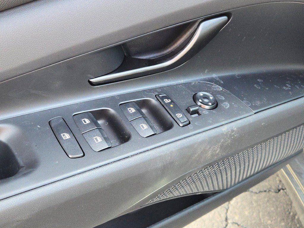 New 2026 Gray Hyundai SEL Sport Premium image 21