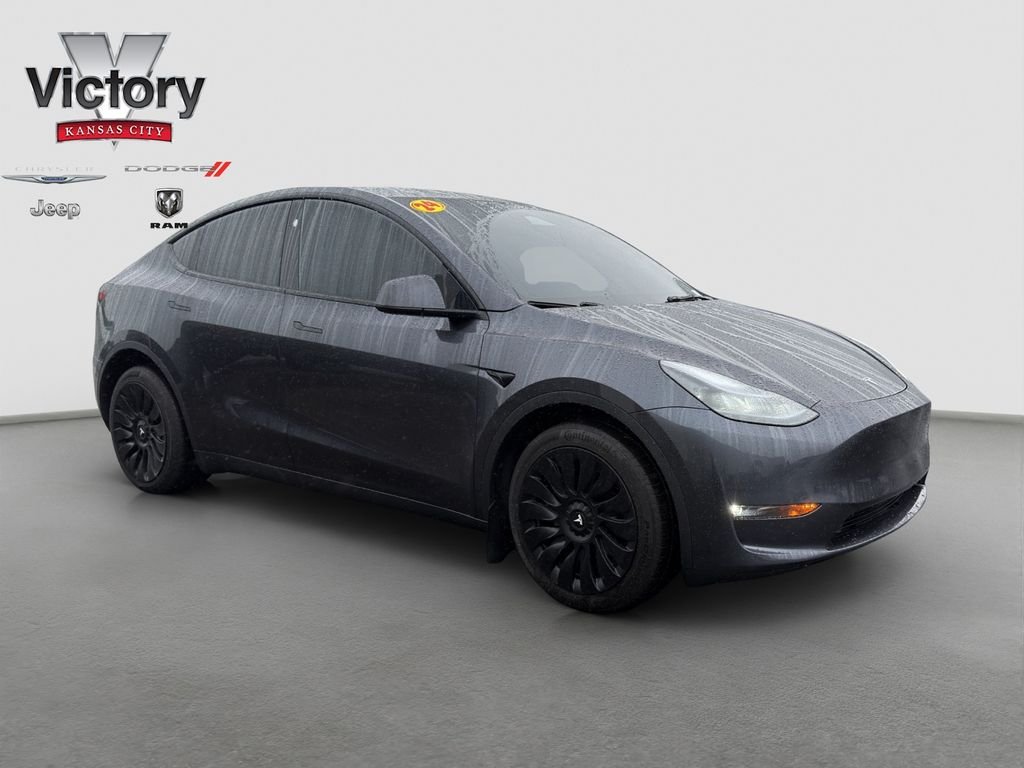 2024 Tesla Model Y Long Range Dual Motor All-Wheel Drive's photo