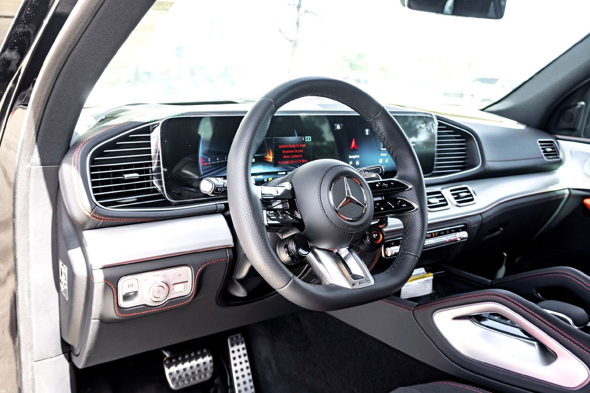 2025 Mercedes-Benz GLE AMG GLE 53 - Photo 40