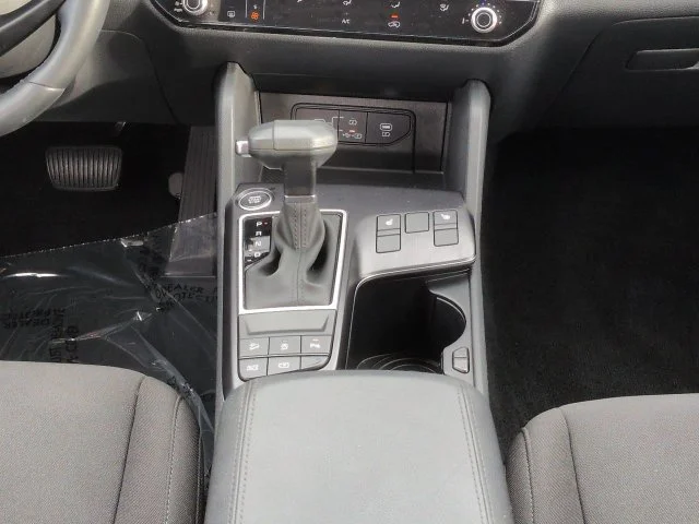 Certified Used 2026 Glacial White Pearl Kia LX image 19