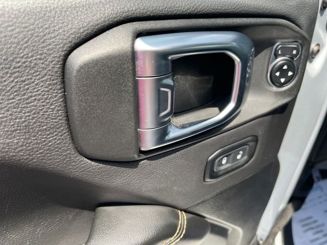 Used 2024 Silver Jeep Sahara 4xe image 10