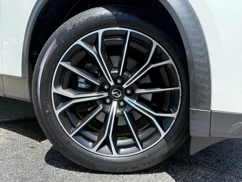 Used 2025 White Mazda Premium image 10