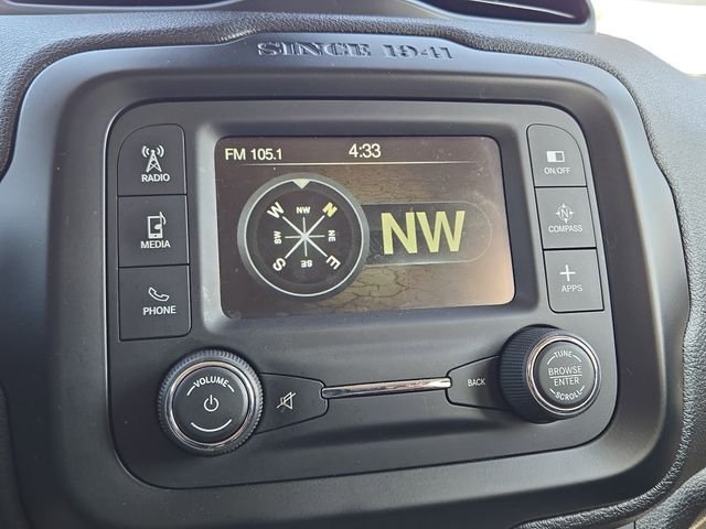 Used 2017 Red Jeep Latitude image 12