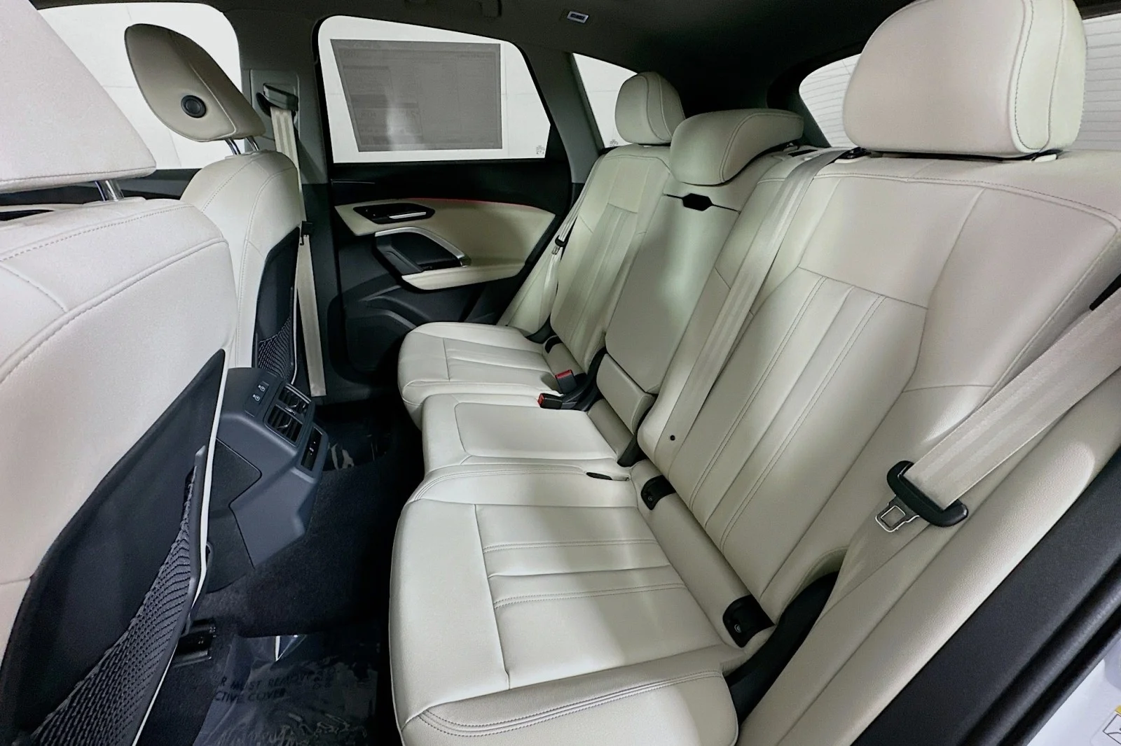 New 2026 Glacier White Metallic Audi Premium image 9