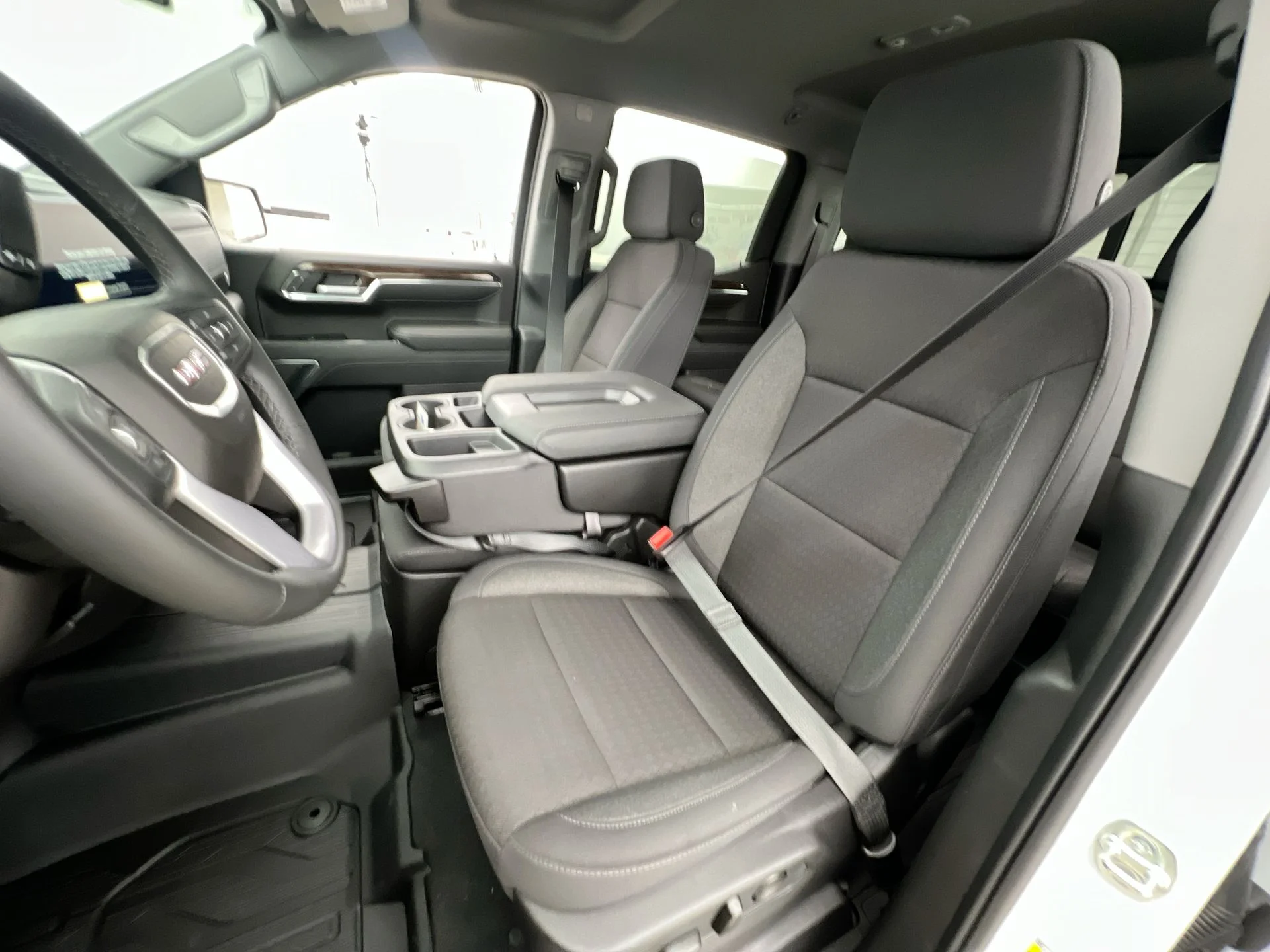 New 2026 Summit White GMC SLE image 63