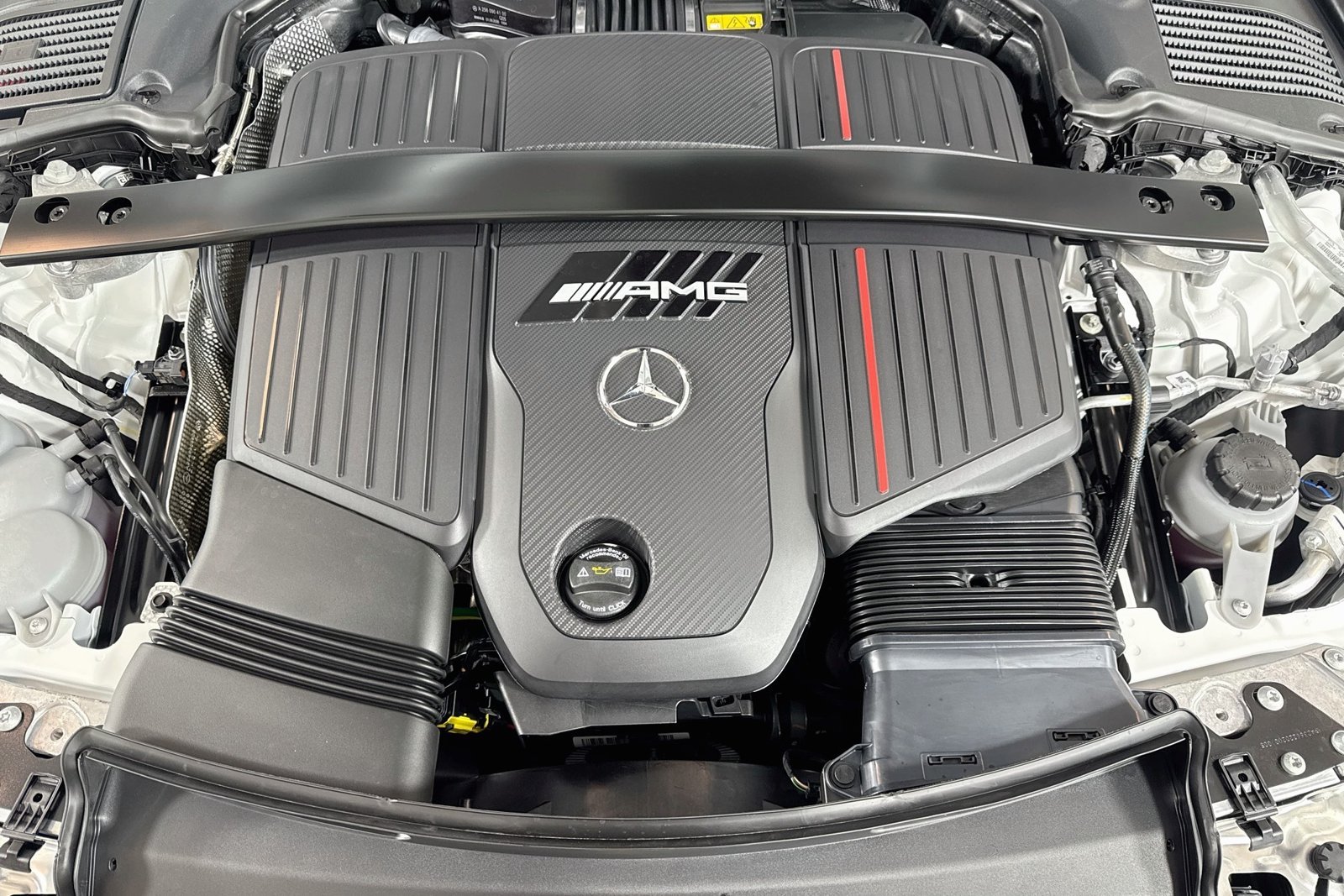 New 2027 MANUFAKTUR Moonlight White Metallic Mercedes-Benz AMG® CLE 53 image 27