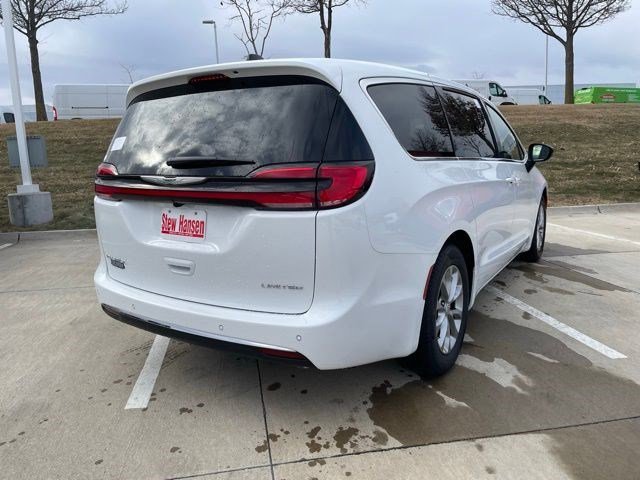 New 2026 Bright White Clearcoat Chrysler Limited image 5