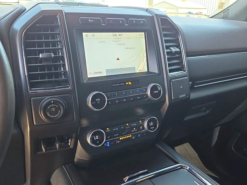 Used 2020 White Ford King Ranch image 24