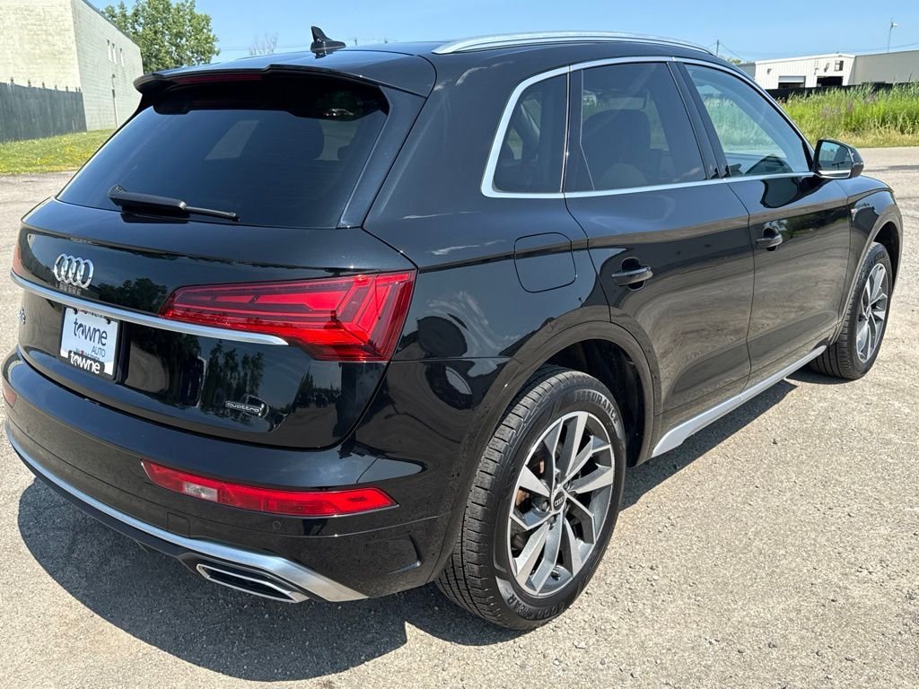 Used 2022 Black Audi 45 S line Premium image 5