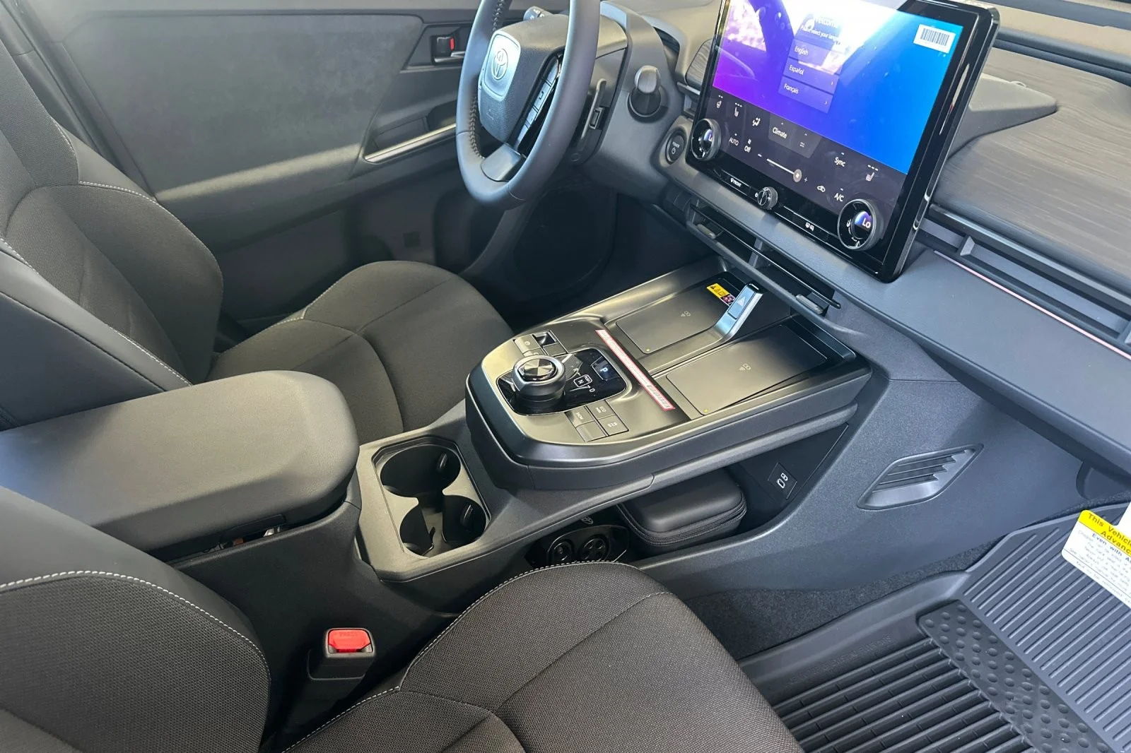 2026 Toyota C-HR SE - Photo 15