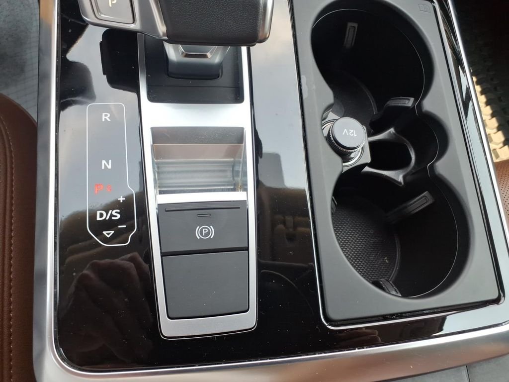 Used 2024  Audi 45 Premium Plus image 24