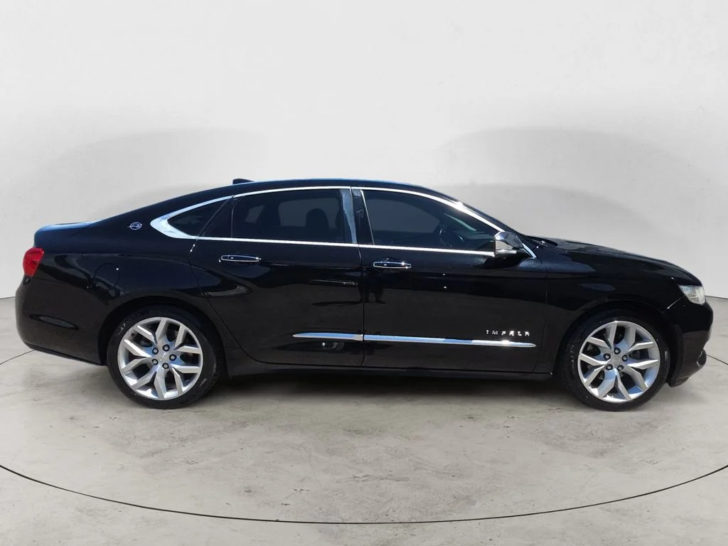 Used 2015 Black Chevrolet LTZ image 4