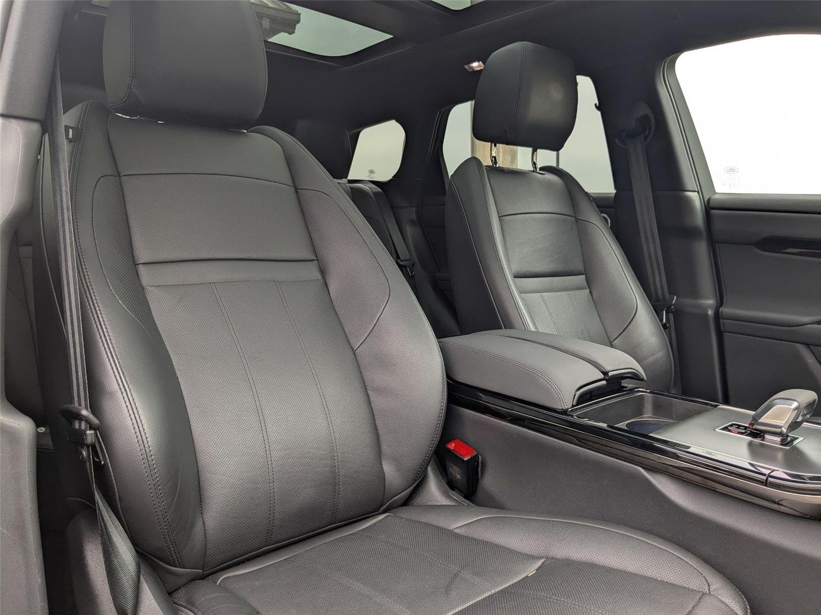 Used 2024 Santorini Black Metallic Land Rover Dynamic SE image 29