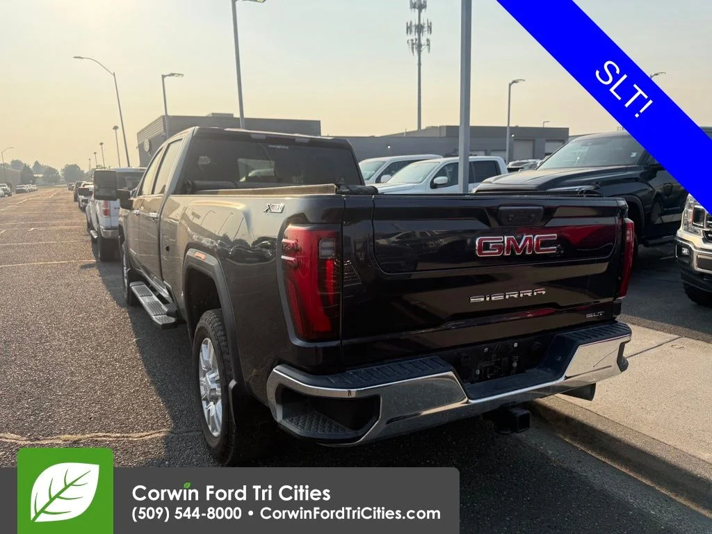 Used 2024  GMC SLT image 5