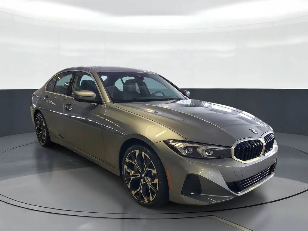 New 2026 Skyscraper Grey Metallic BMW 330i image 2