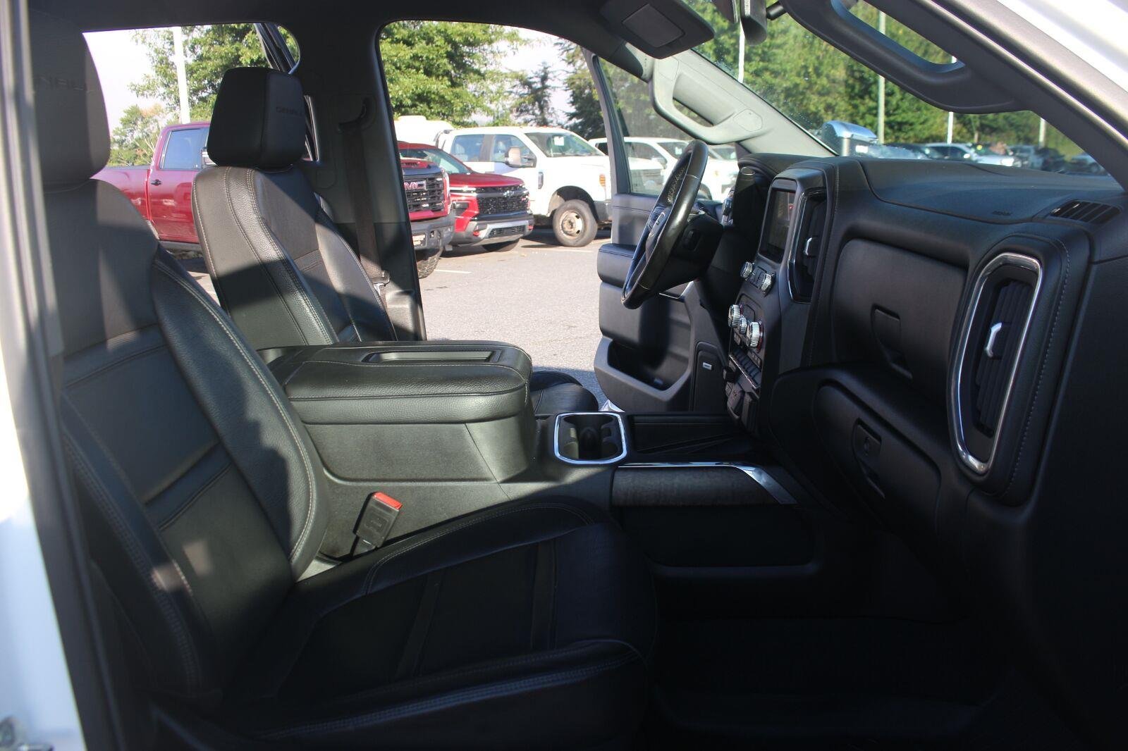 Used 2022 SUMMIT WHITE GMC Denali image 37