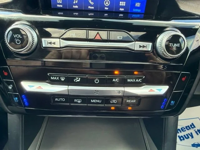 Used 2022 Silver Ford Platinum image 45