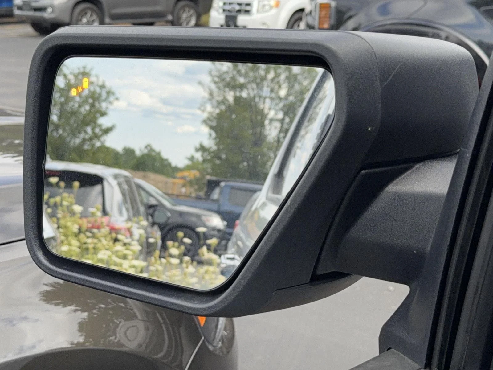 Used 2021 Space White Ford XLT image 10