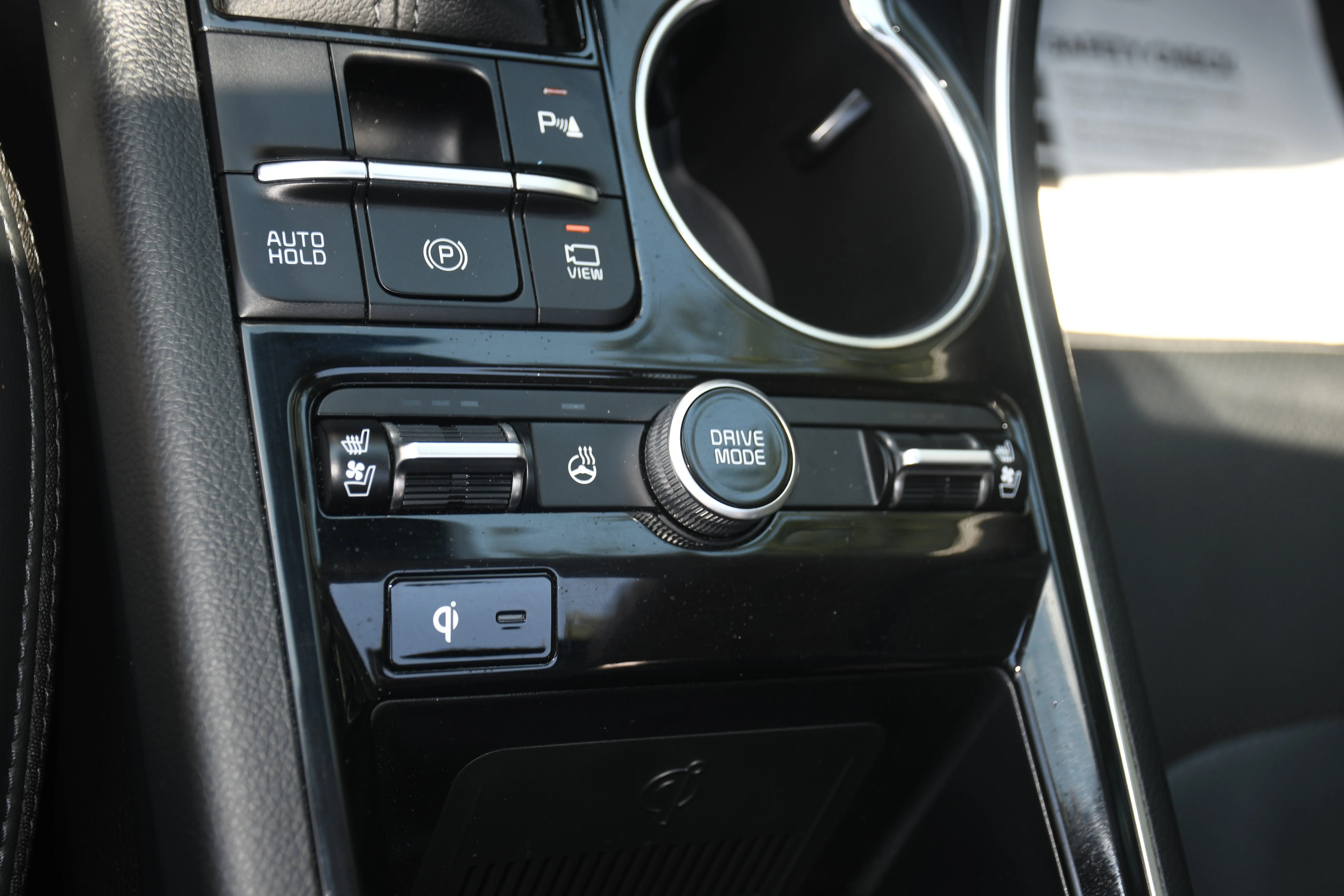 Used 2022 Blue Kia EX image 16