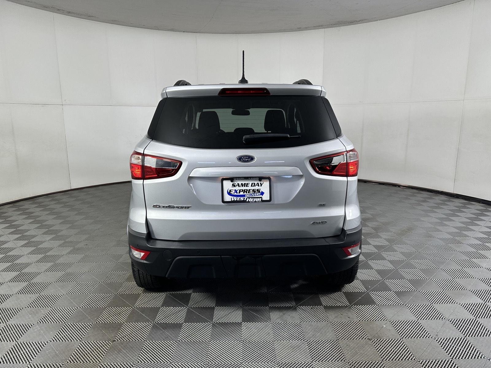 Used 2022 Moondust Silver Ford SE image 31