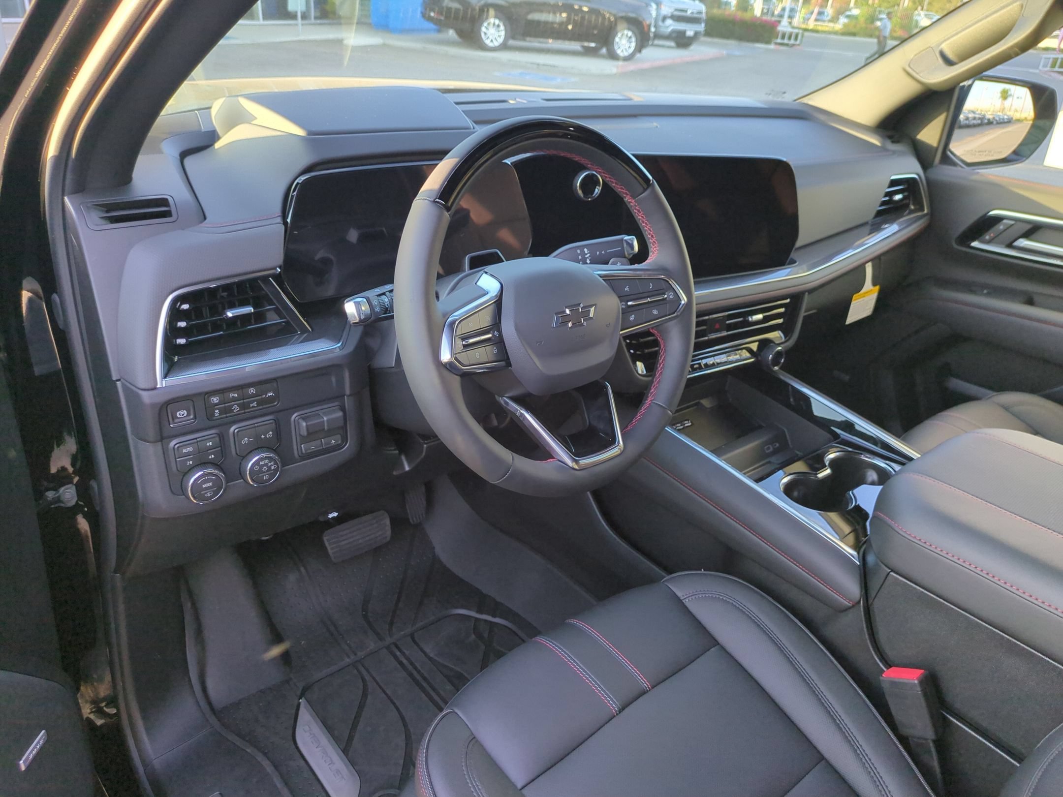 2026 Chevrolet Suburban RST - Photo 10