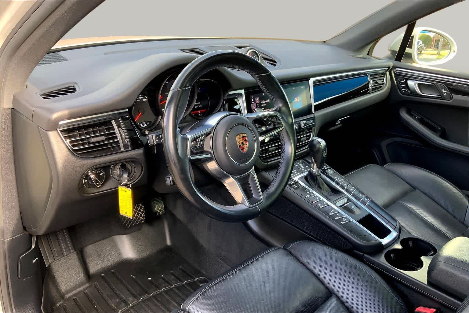 Used 2019 Carrara White Metallic Porsche  image 17
