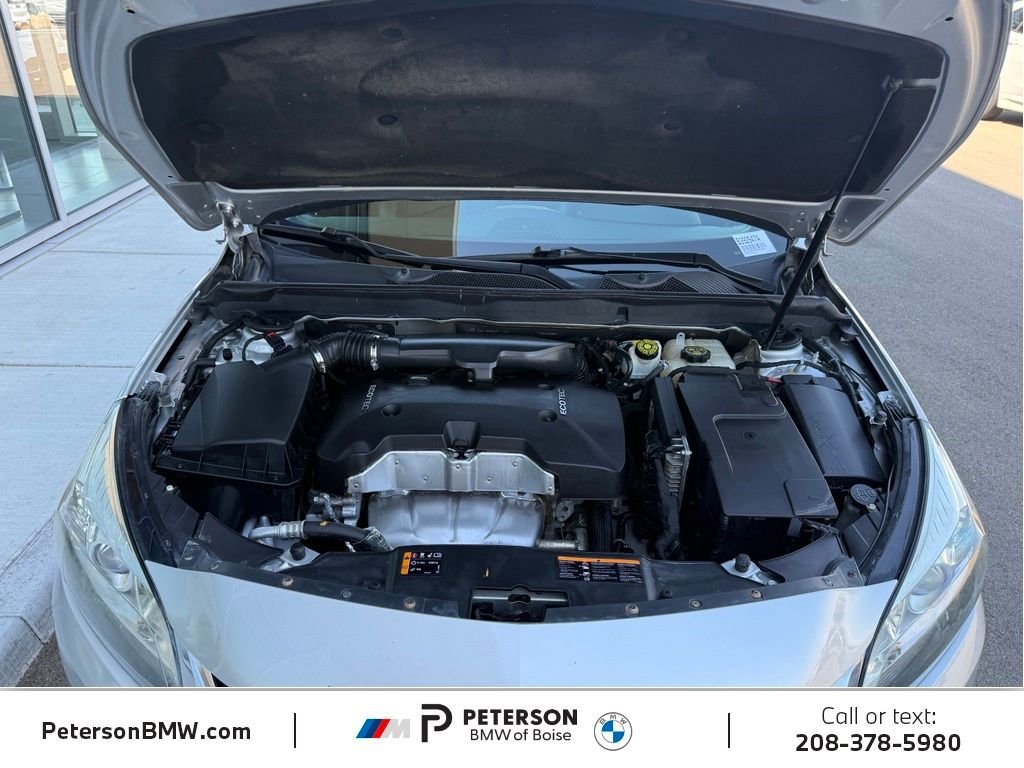 Used 2014 Silver Chevrolet LT image 33