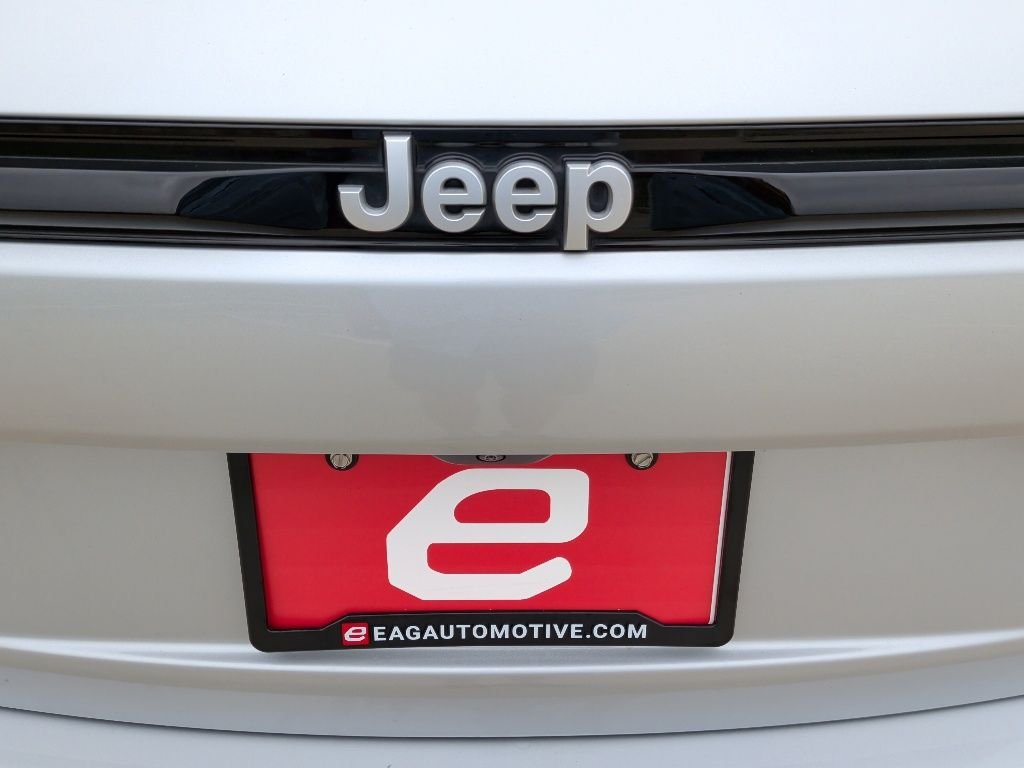 Used 2025 Silver Jeep Laredo image 42