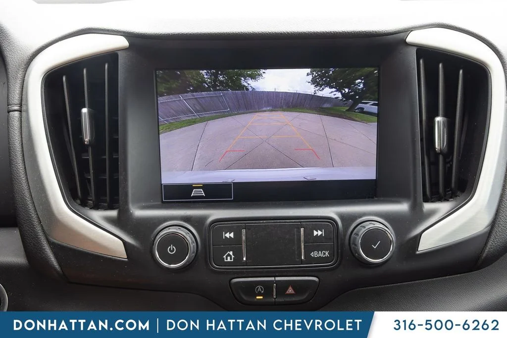 Used 2023 White GMC SLT image 8