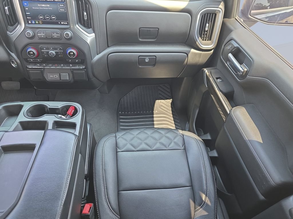 Used 2022 Northsky Blue Metallic Chevrolet RST image 15