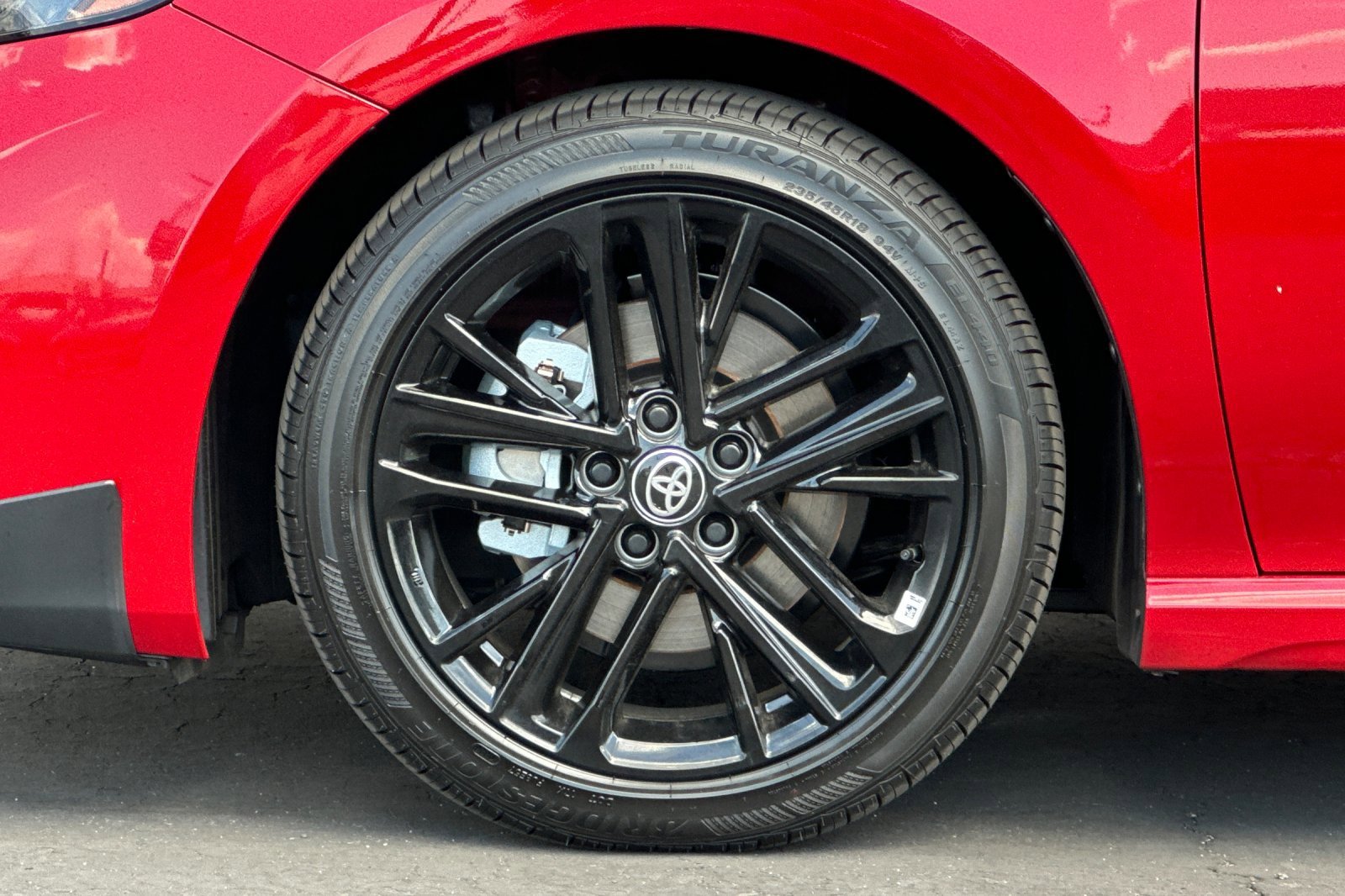 2026 Toyota Camry SE - Photo 25