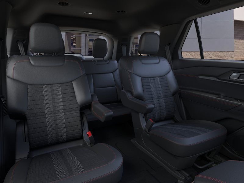 New 2026 Space White Metallic Ford ST-Line image 11