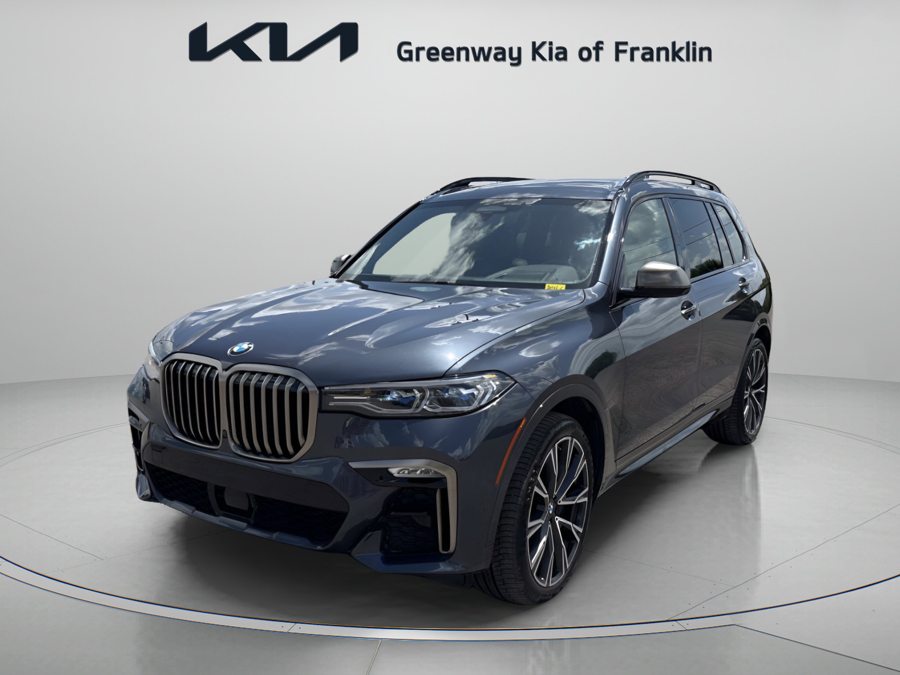 Used 2022 Arctic Grey Metallic BMW M50i image 3