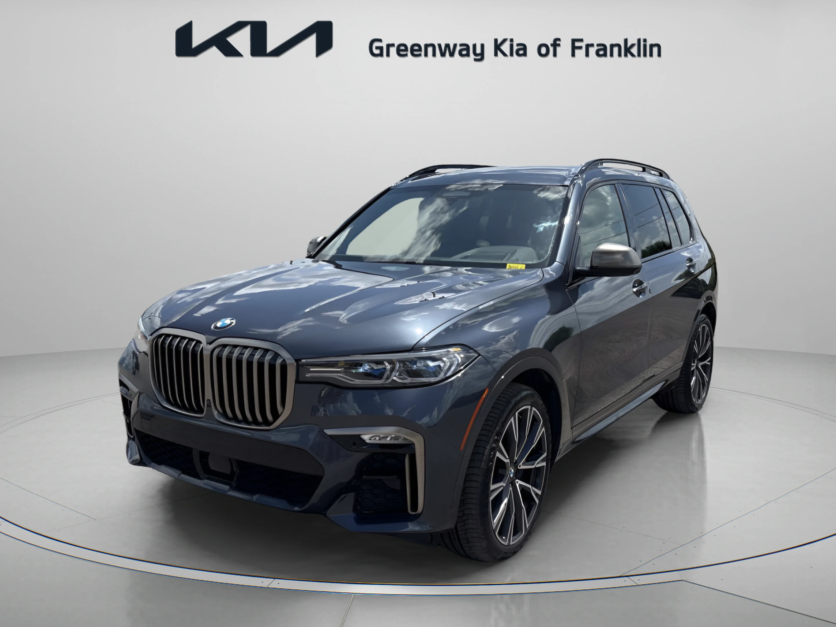 Used 2022 Arctic Grey Metallic BMW M50i image 3