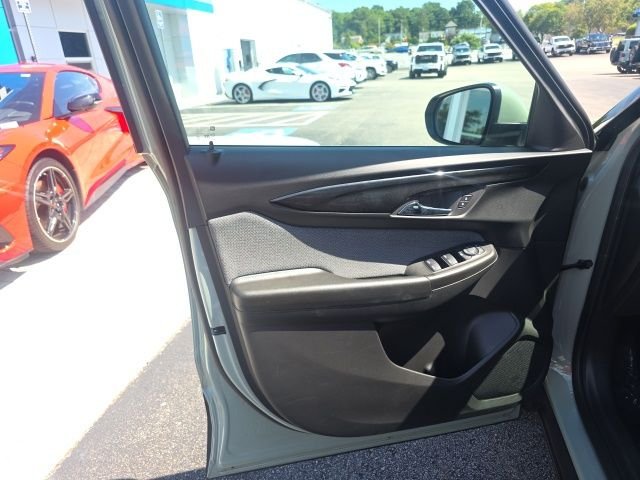 Used 2026 Green Chevrolet LT image 15