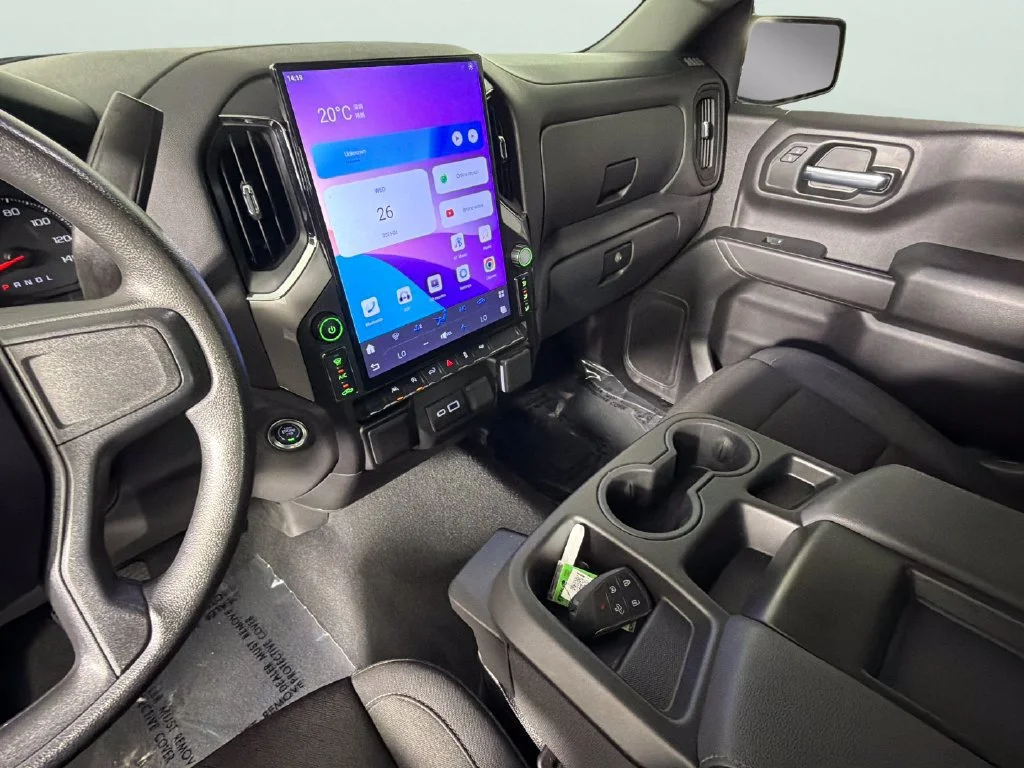 Used 2025 Slate Gray Metallic Chevrolet Custom image 20