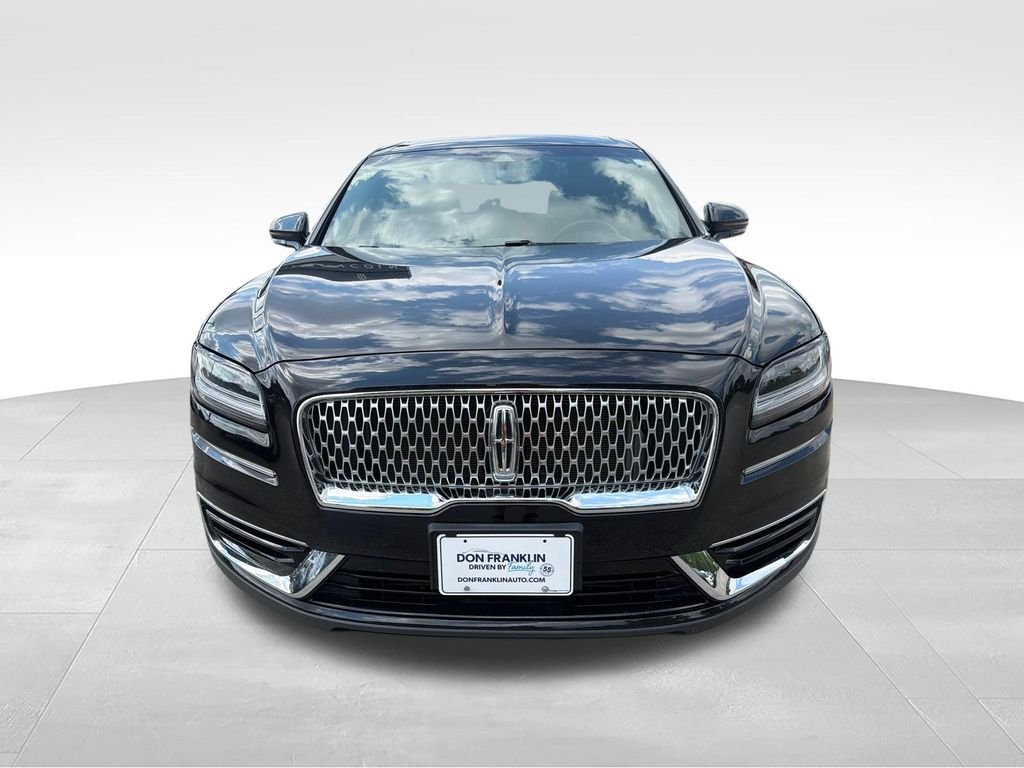 Used 2019 Black Lincoln Select image 8