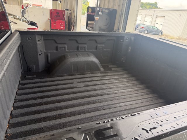 Used 2024 Gray GMC SLE image 20