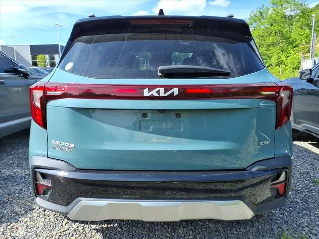 Used 2025 Blue Kia S image 22