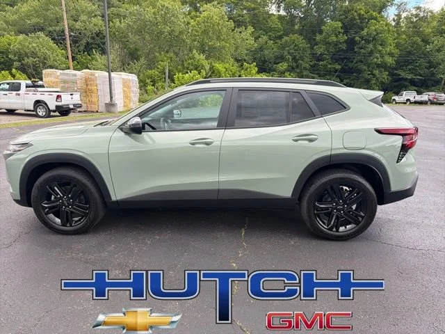 New 2026 Cacti Green Chevrolet ACTIV image 7