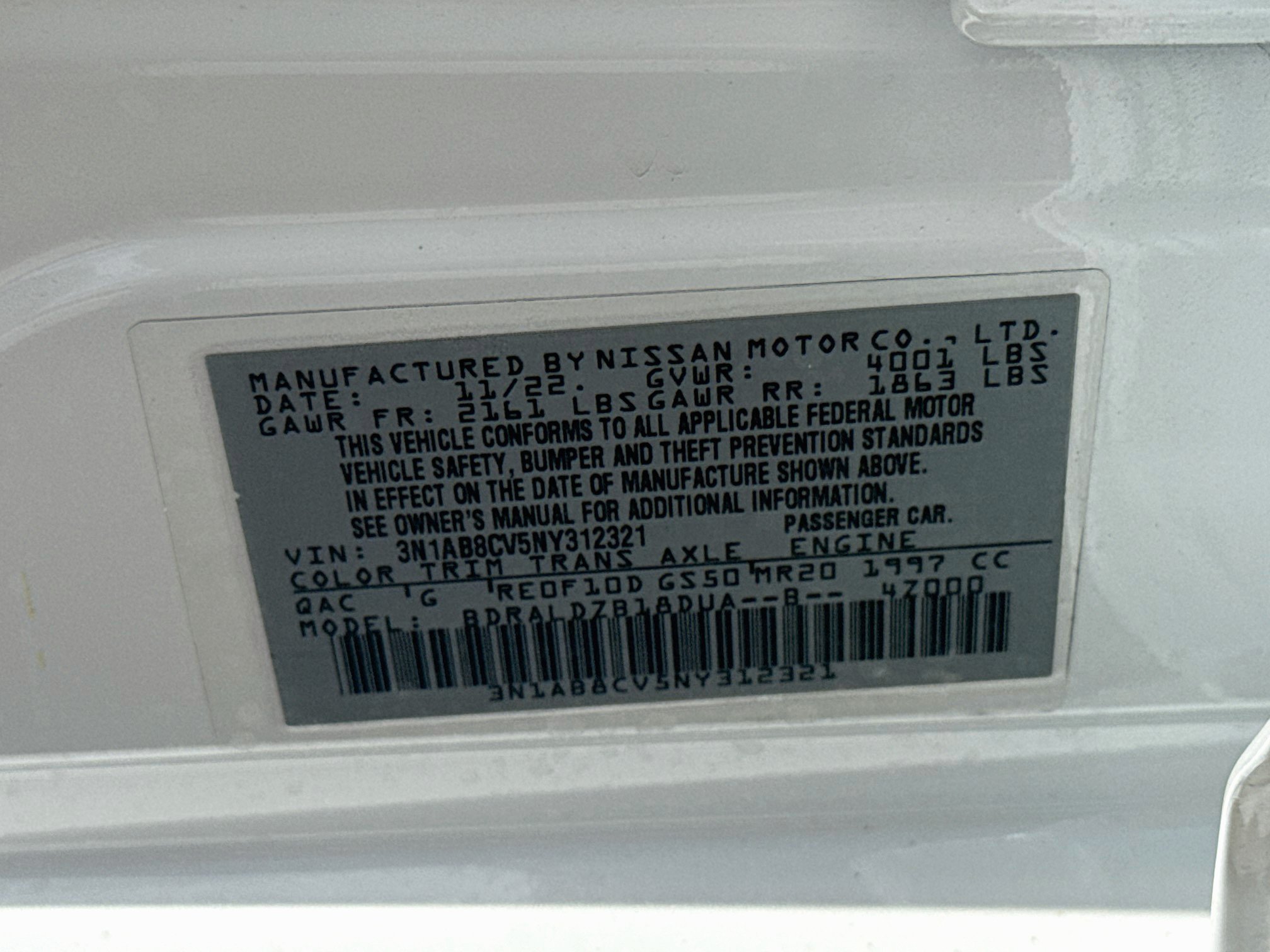 Used 2022 Aspen White TriCoat Pearl Nissan SV image 34