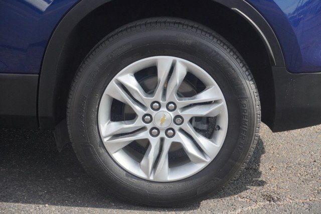 Used 2022 BLUE Chevrolet LT image 12