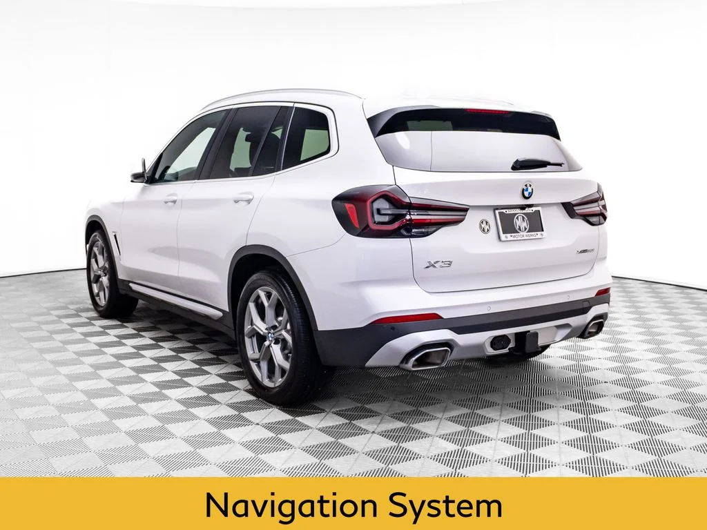 Used 2023 White BMW xDrive30i image 3