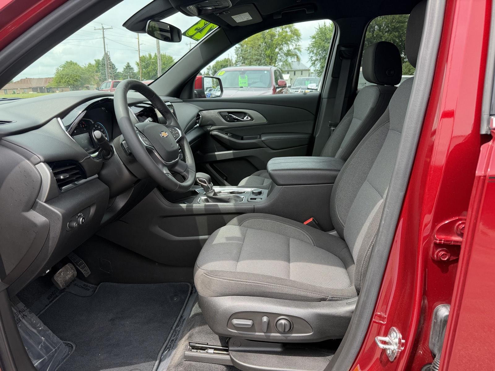 Used 2023 Radiant Red Tintcoat Chevrolet LT Cloth image 10