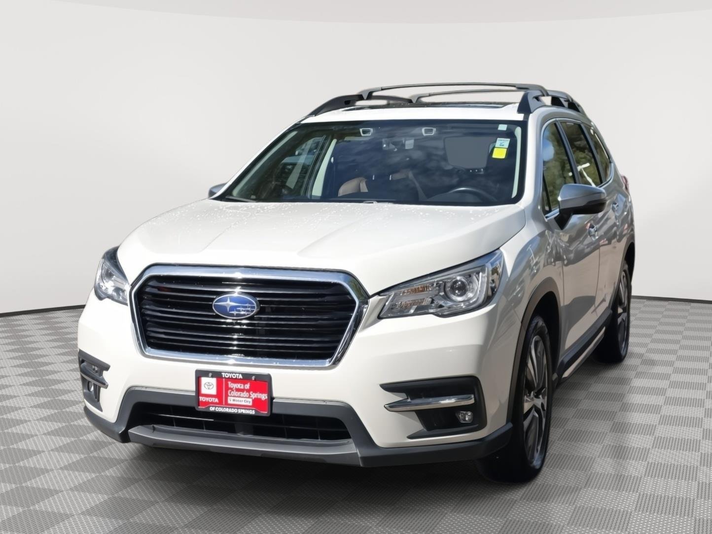 Used 2022 Crystal White Pearl Subaru Touring image 3