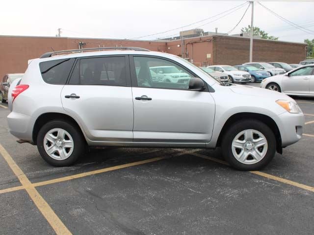 Used 2011 Classic Silver Metallic Toyota Base image 5