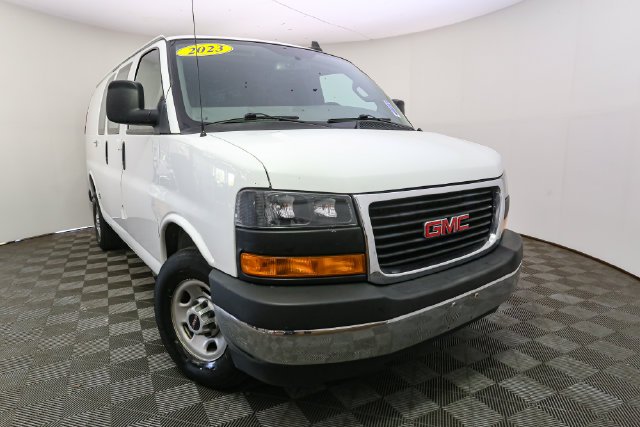 Used 2023 White GMC Work Van image 3