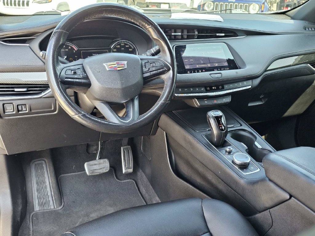 Used 2019 Silver Cadillac Sport image 38