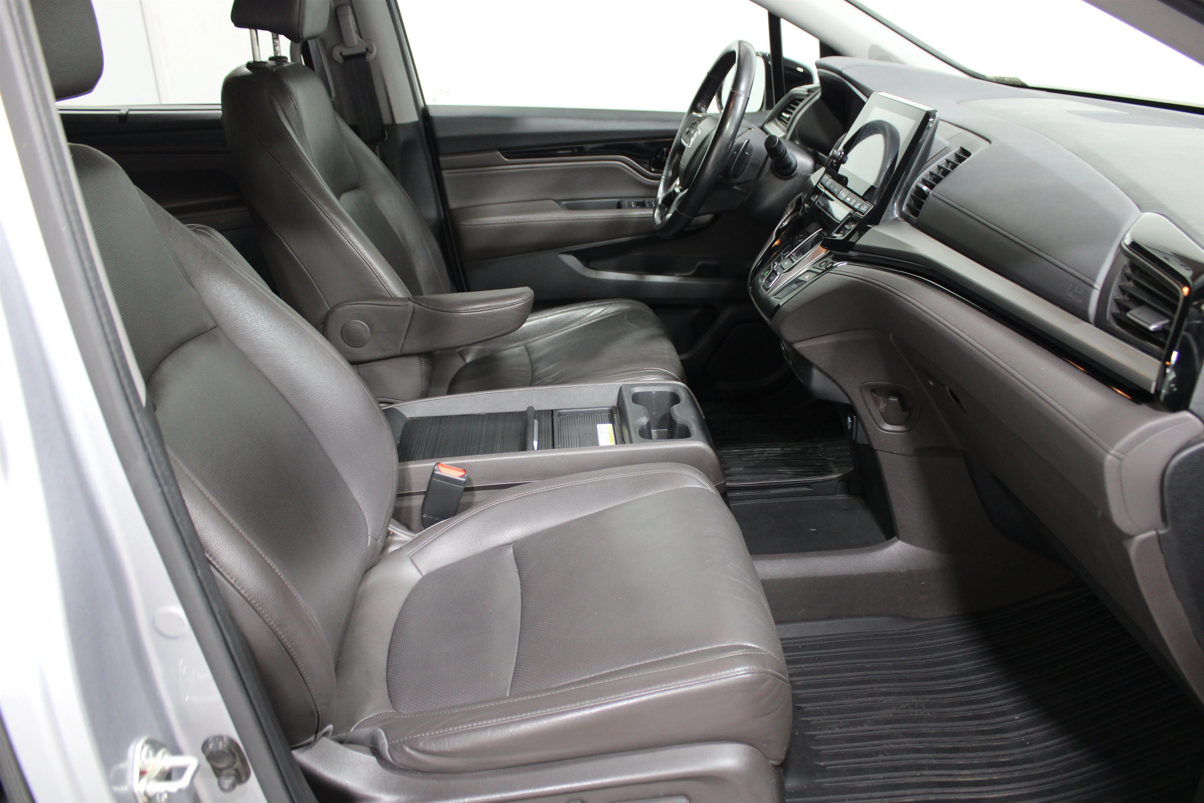 Used 2018 Silver Honda Elite image 26