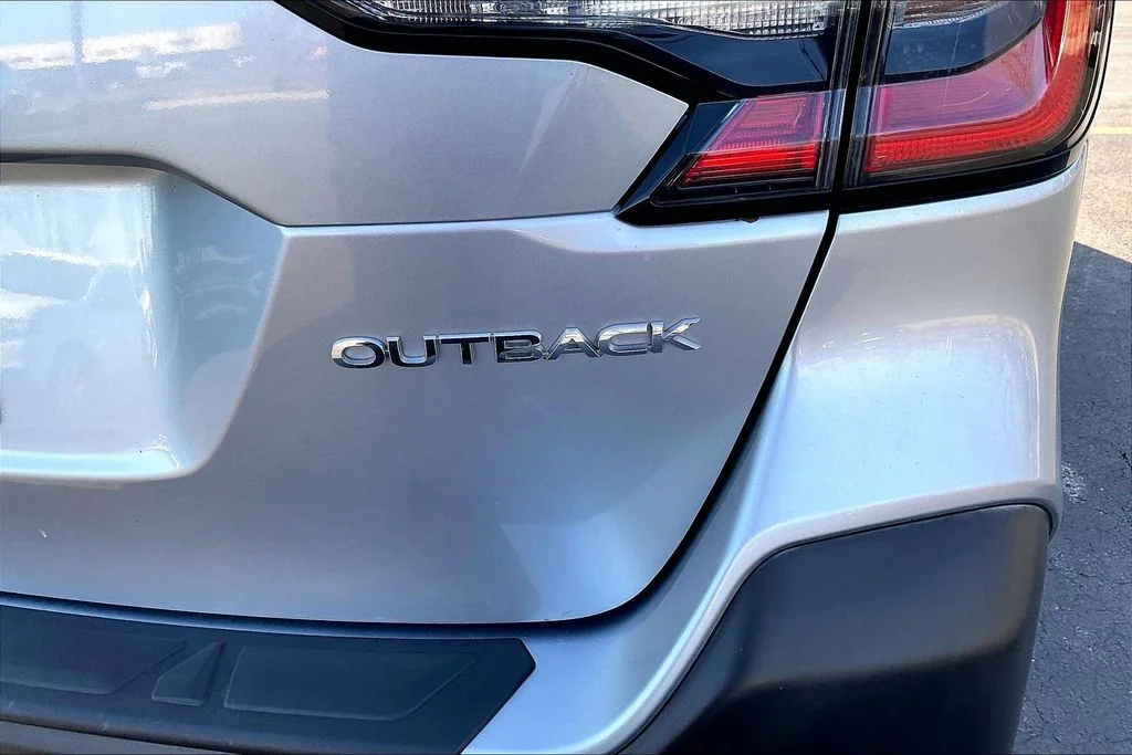 2021 Subaru Outback Premium - Photo 9